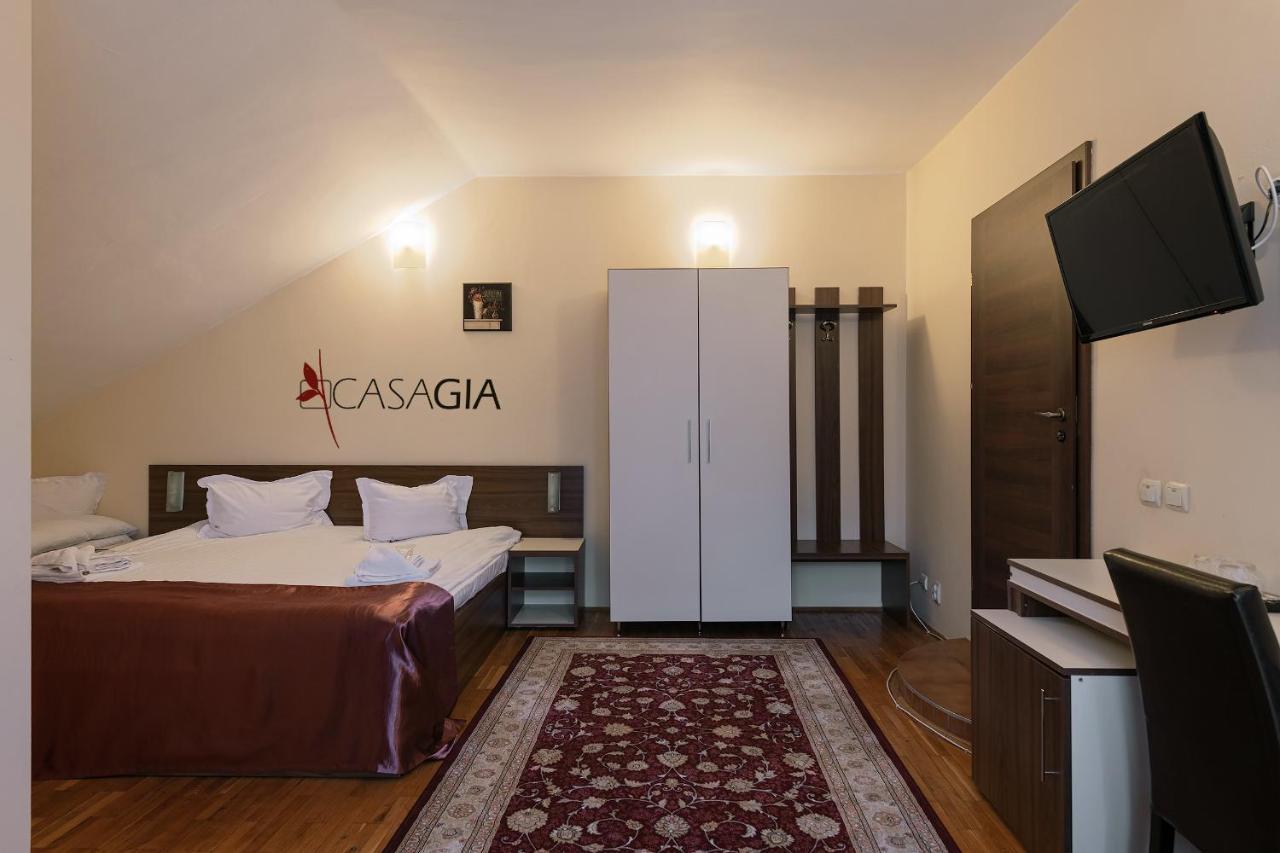 Pension Casa Gia Kluż-Napoka Zewnętrze zdjęcie